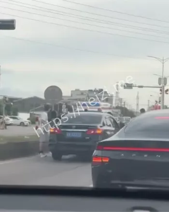 张雪摩托试车事故